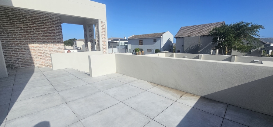 4 Bedroom Property for Sale in Myburgh Park Western Cape
